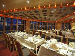 Carnival Dream Scarlett Restaurant picture