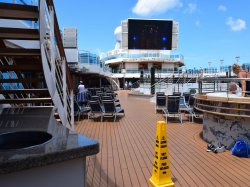 Royal Princess III Main Pool picture