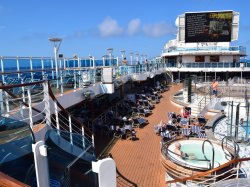 Royal Princess III Main Pool picture