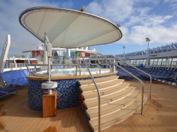 Symphony of the Seas Main Pool picture