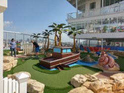 Symphony of the Seas Mini Golf picture