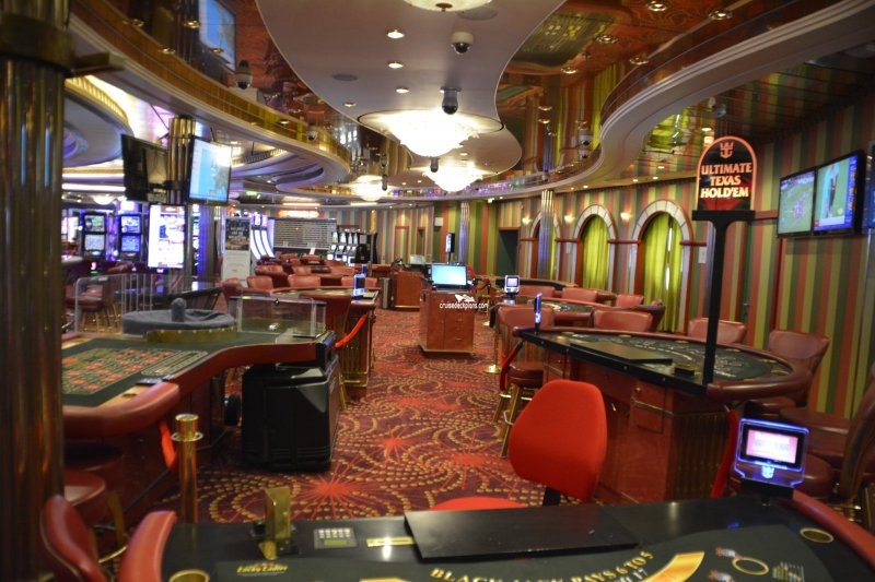 Independence of the Seas Casino Royale Pictures