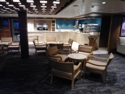 Norwegian Bliss Studio Lounge picture