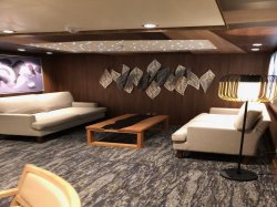 Norwegian Bliss Studio Lounge picture