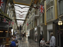 Independence of the Seas Royal Promenade picture