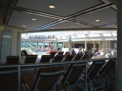 Independence of the Seas Solarium picture