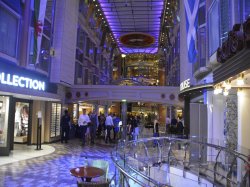 Independence of the Seas Royal Promenade picture