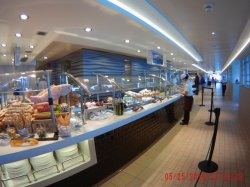 Norwegian Bliss Garden Cafe picture