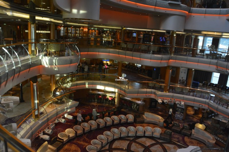 Vision of the Seas Centrum Pictures