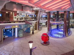 Symphony of the Seas Rising Tide Bar picture