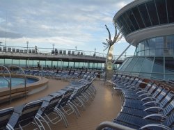 Vision of the Seas Main Pool picture