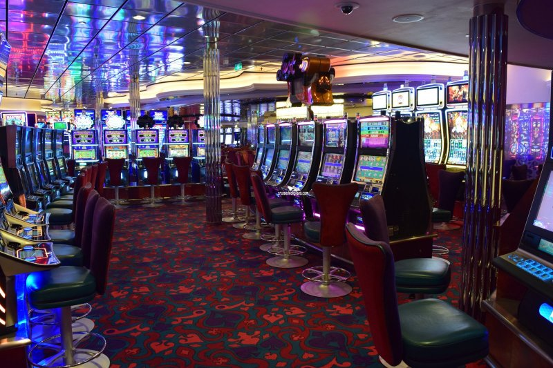 Slot machines on oasis of the seashore