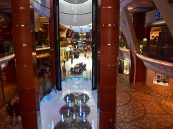 Oasis of the Seas Royal Promenade picture