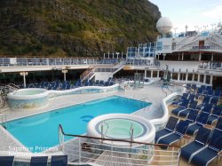 Sapphire Princess Neptunes Reef & Pool picture