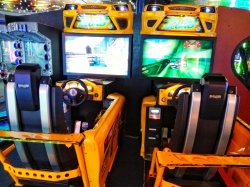 Mariner of the Seas Video Arcade picture