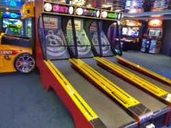 Mariner of the Seas Video Arcade picture