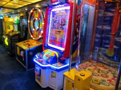 Mariner of the Seas Video Arcade picture