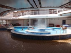 Disney Dream Quiet Cove Pool picture