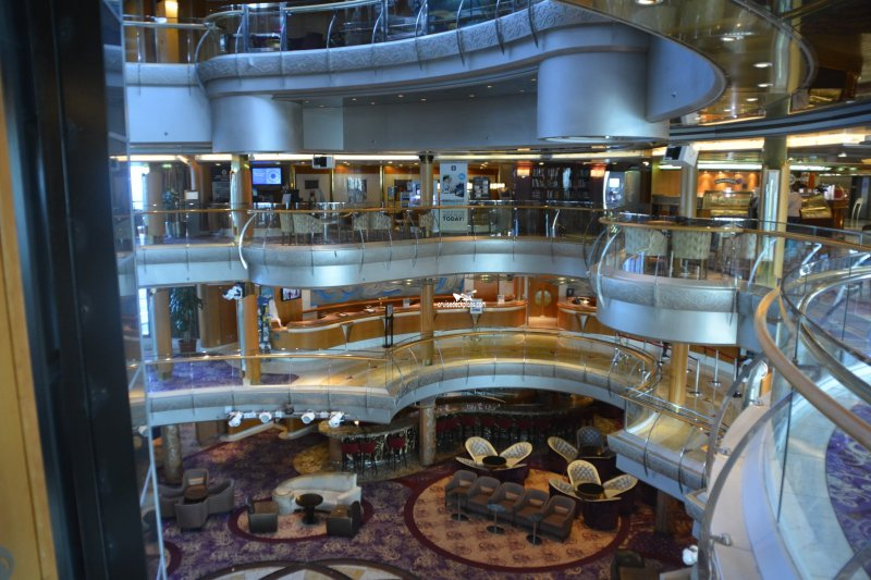 Rhapsody of the Seas Centrum Pictures