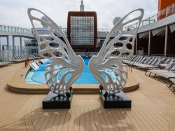 Celebrity Edge Pool picture