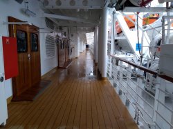 Nieuw Statendam Promenade Deck picture