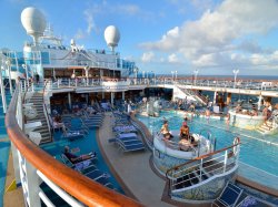 Emerald Princess Neptunes Reef and Pool picture