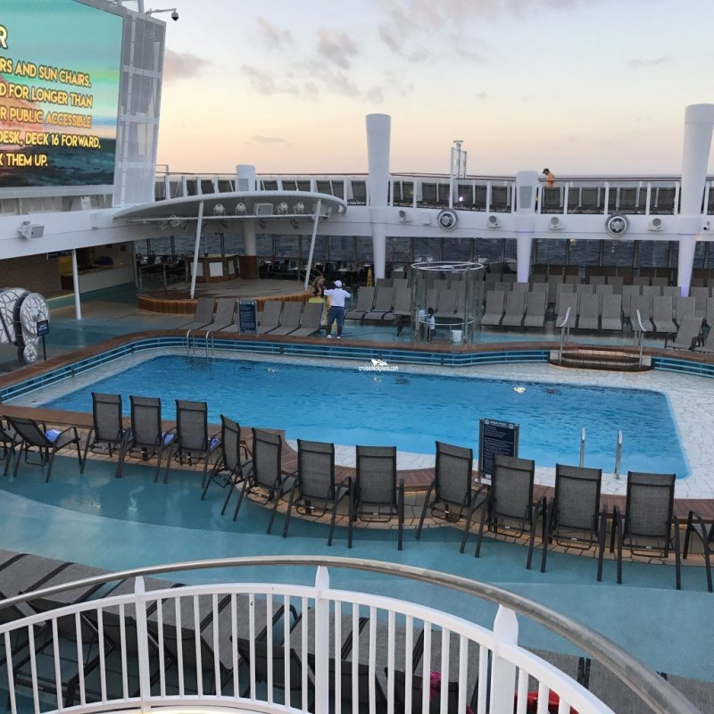 Norwegian Bliss Pool Pictures