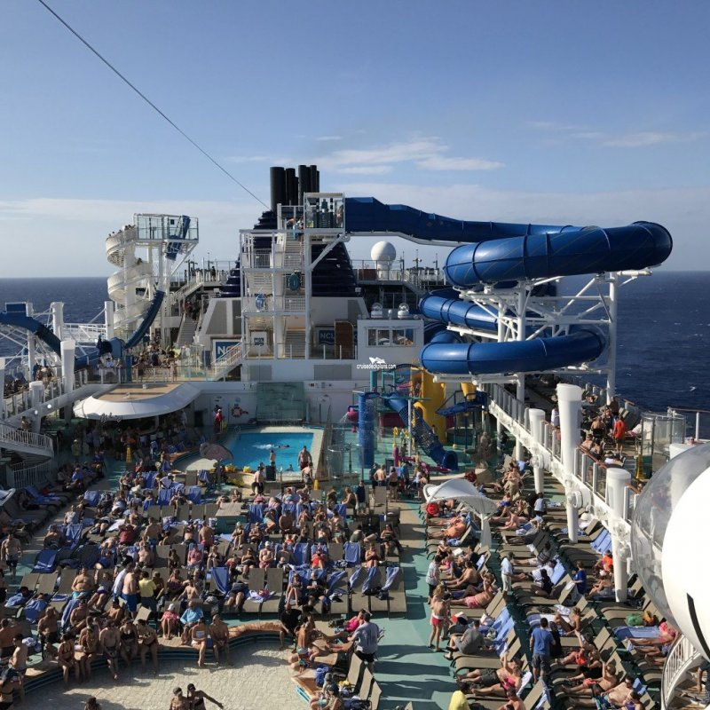 Norwegian Bliss Pool Pictures