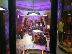 Allure of the Seas Royal Promenade picture