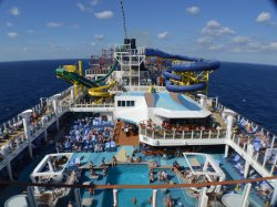 Norwegian Escape Main Pool picture