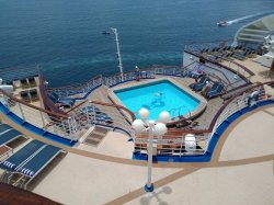 Sapphire Princess Terrace Pool picture