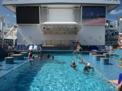 Norwegian Escape Main Pool picture