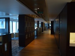 Norwegian Joy Observation Lounge picture