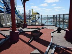 Norwegian Escape Mini-Golf picture