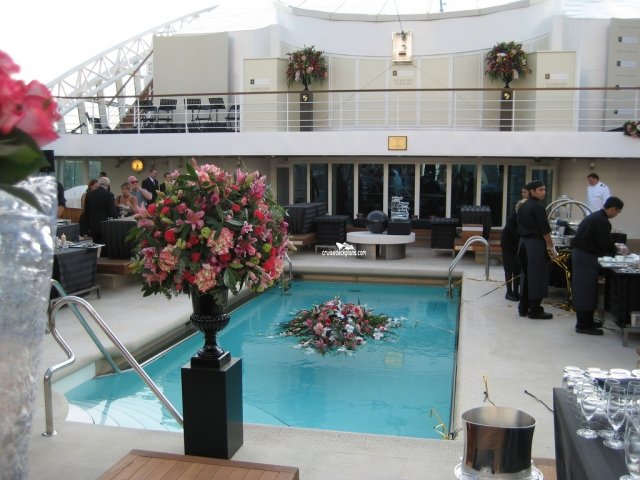 Seabourn Sojourn Club Pool Pictures