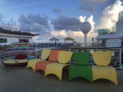 Navigator of the Seas Jogging Track picture