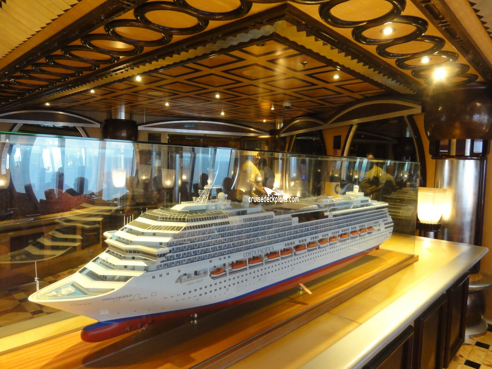 Costa Pacifica: routes, photos, cabins and decks