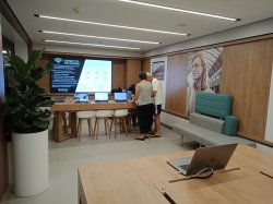 Celebrity Edge iLounge picture