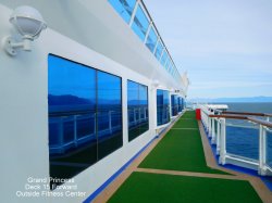 Grand Princess Sun Deck picture