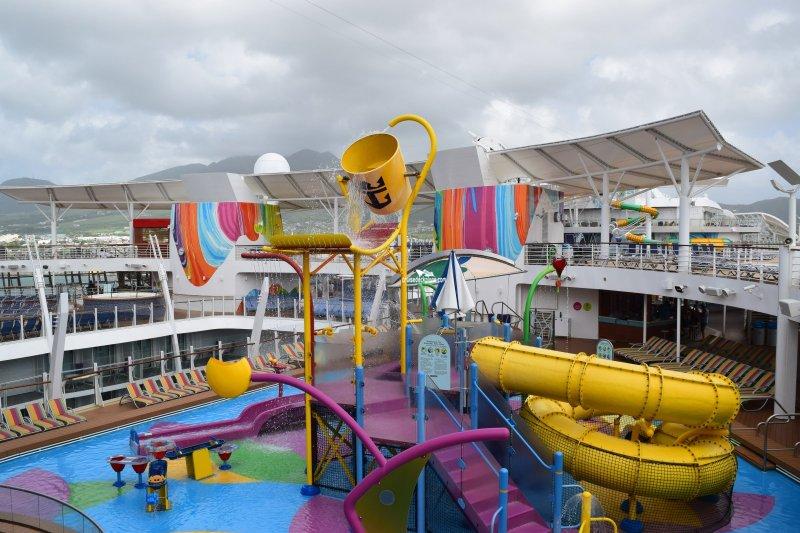 Symphony of the Seas Splashaway Bay Pictures