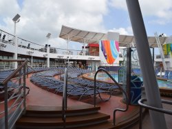 Symphony of the Seas Sports Pool picture