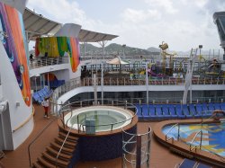 Symphony of the Seas Sports Pool picture