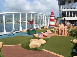 Symphony of the Seas Mini Golf picture