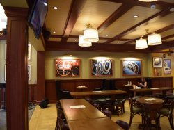 Symphony of the Seas English Pub picture