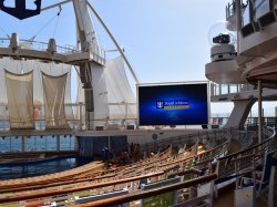 Symphony of the Seas Aqua Theater picture