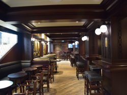 Anthem of the Seas English Pub picture