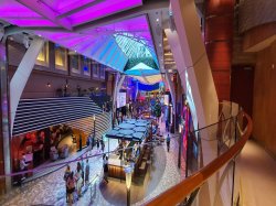 Oasis of the Seas Royal Promenade picture