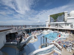 Sapphire Princess Neptunes Reef & Pool picture