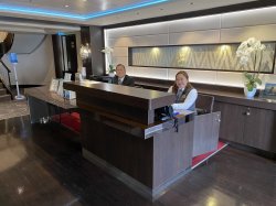 Norwegian Epic Concierge Lounge picture