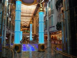 Freedom of the Seas Royal Promenade picture